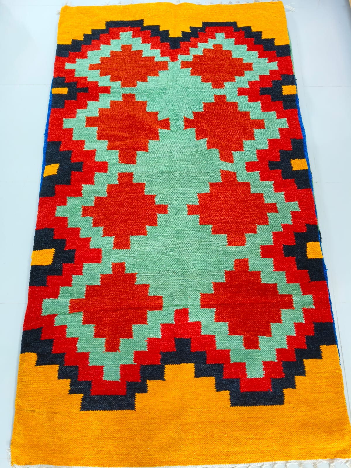 https://craft.teestafoundation.org//storage/photos/1/Products/3*5 Feet Flor Mat/FM-253518.jpg